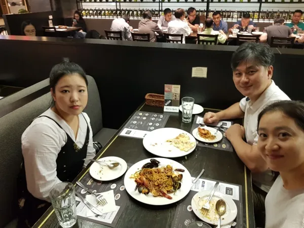 김나연자매 귀국