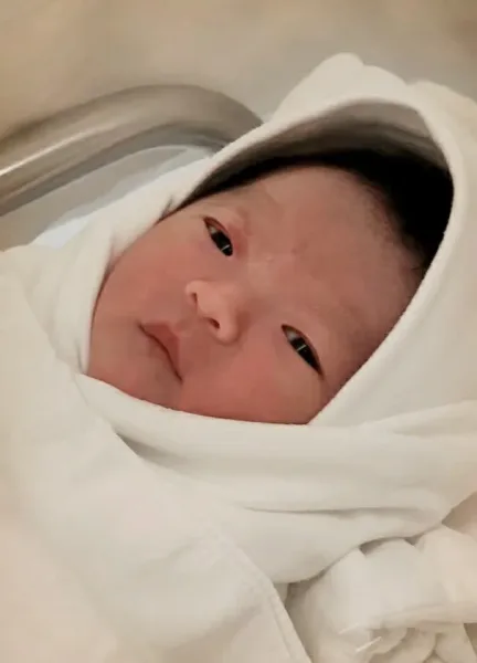 함윤슬 아기의 탄생을 축하해 주세요!